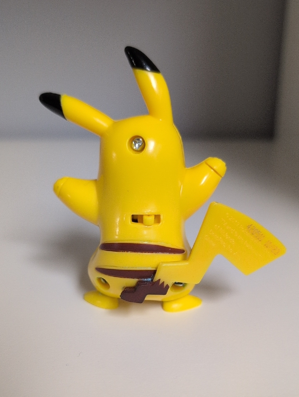 💜2/$20💜 Pokemon Pikachu 2013 Nintendo Light Up Figure, 3.5" - Picture 3 of 6